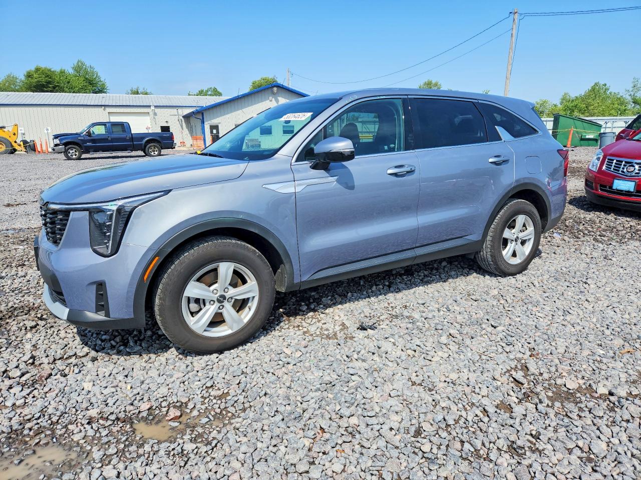 2025 KIA SORENTO LX
