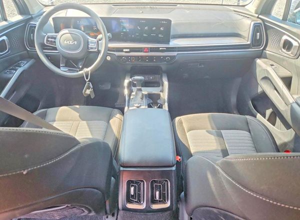 2025 KIA SORENTO LX