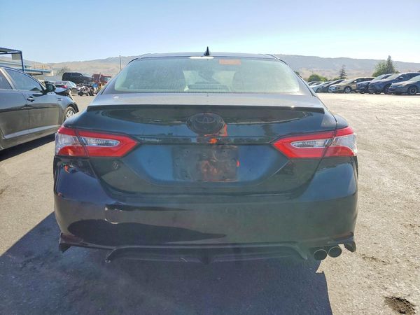 2020 TOYOTA CAMRY