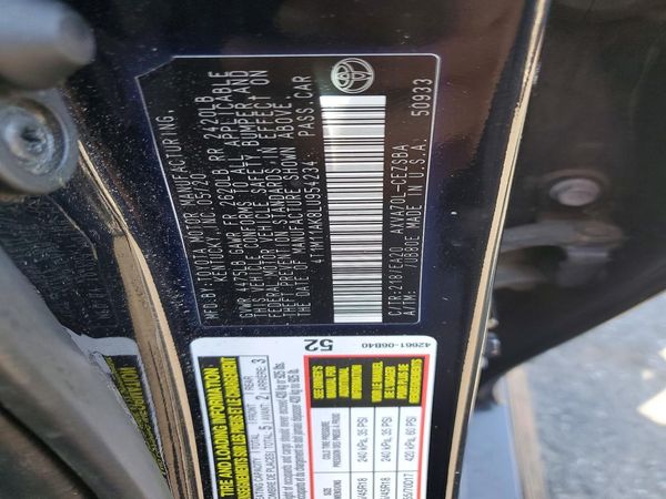 2020 TOYOTA CAMRY