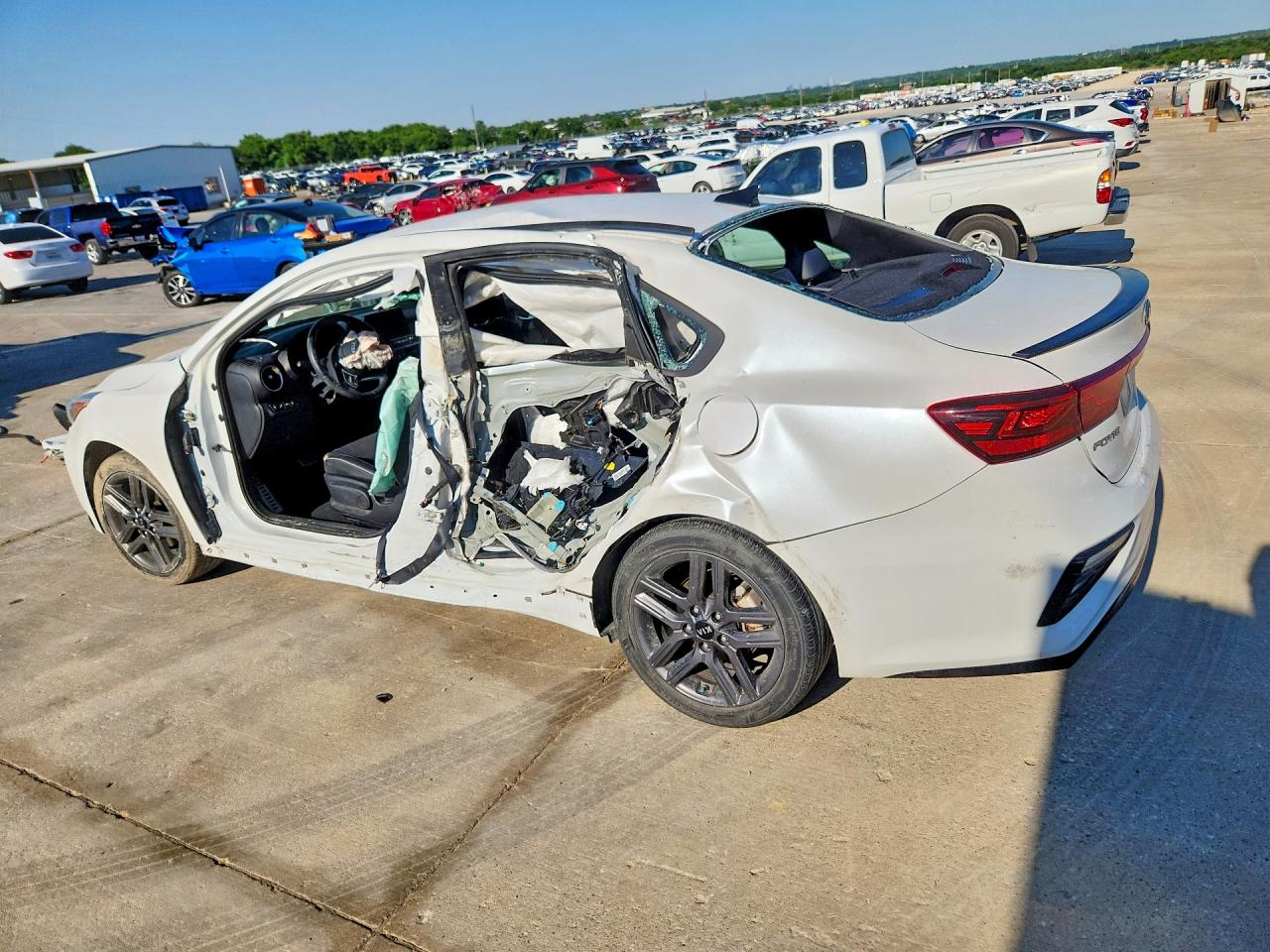 2021 KIA FORTE GT Line