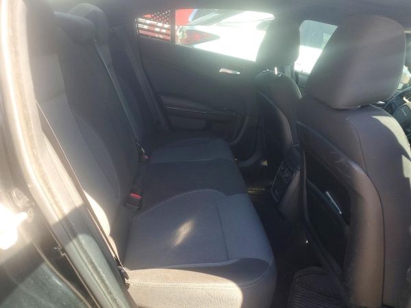 2016 DODGE CHARGER SE