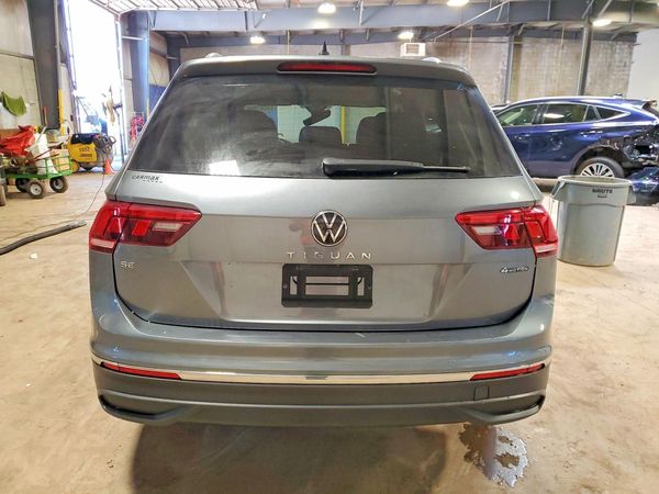 2022 VOLKSWAGEN TIGUAN 4Motion SE