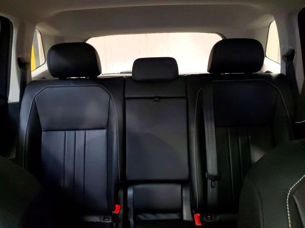 2022 VOLKSWAGEN TIGUAN 4Motion SE