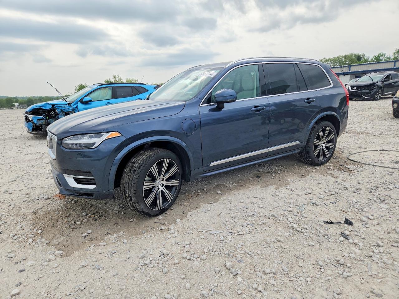 2025 VOLVO XC90 Plus Bright