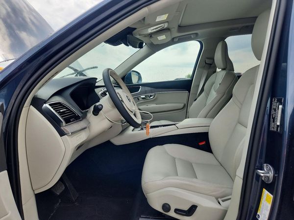 2025 VOLVO XC90 Plus Bright