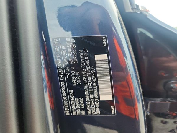 2025 VOLVO XC90 Plus Bright