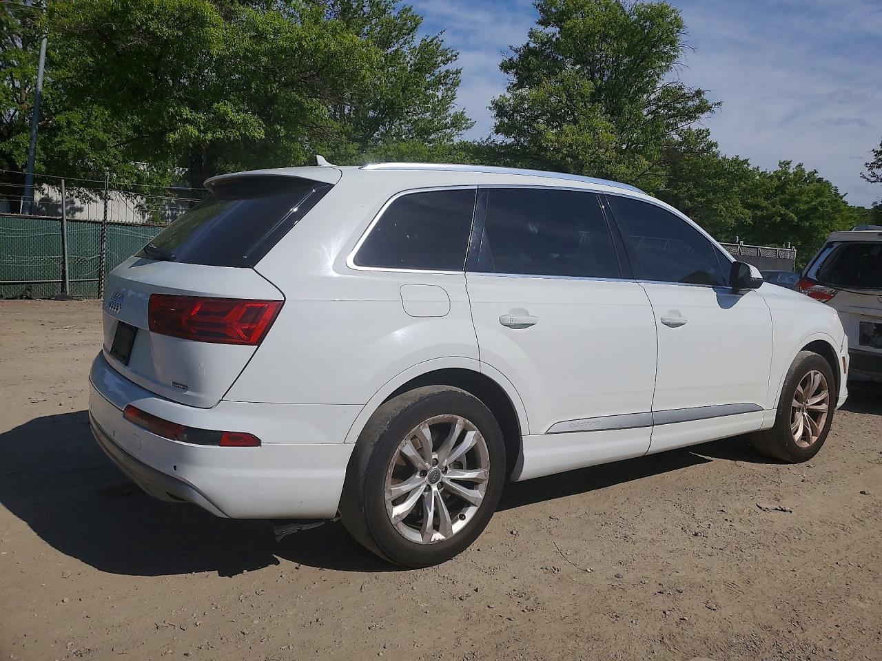 2017 AUDI Q7 quattro Premium