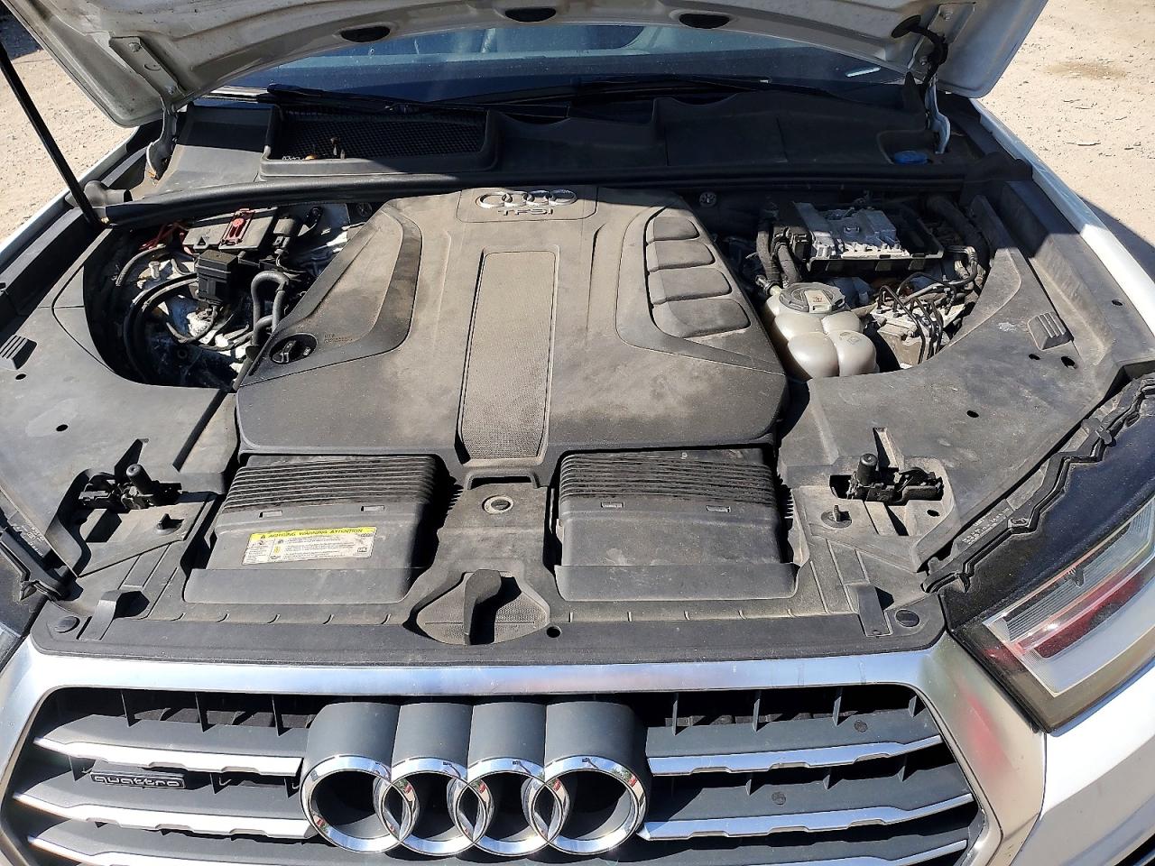 2017 AUDI Q7 quattro Premium