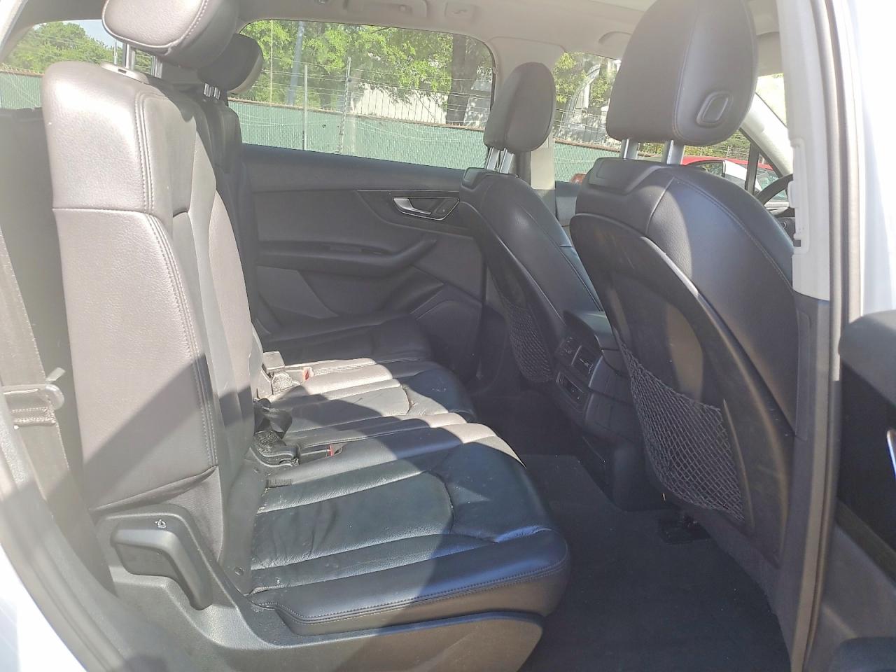 2017 AUDI Q7 quattro Premium