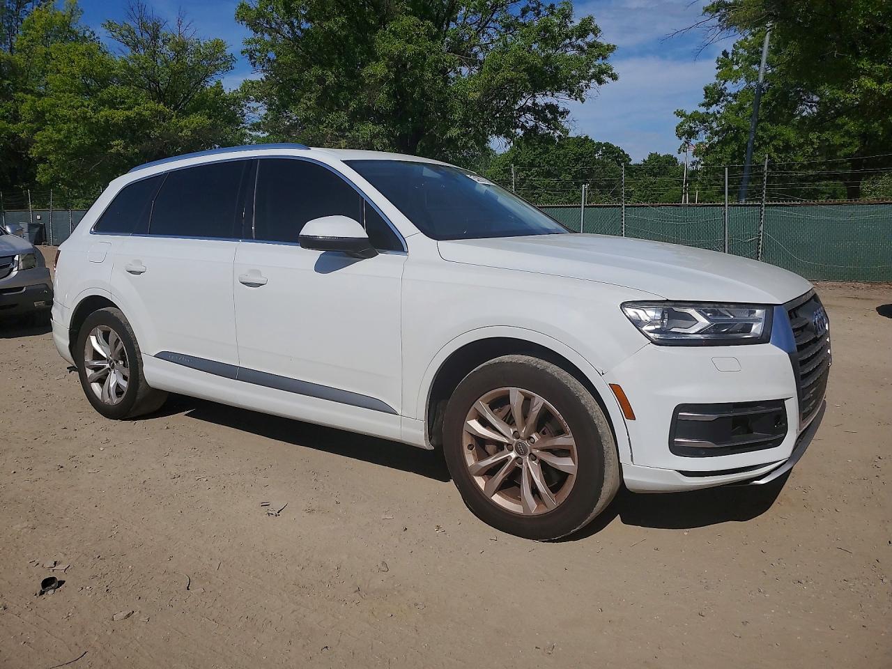 2017 AUDI Q7 quattro Premium