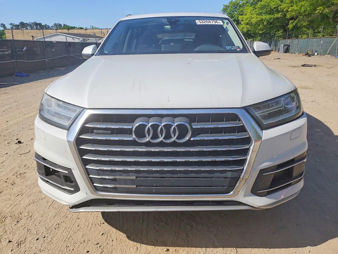 2017 AUDI Q7 quattro Premium