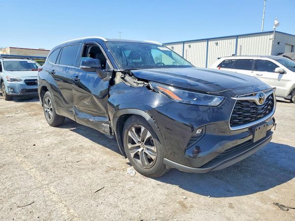 2024 TOYOTA HIGHLANDER