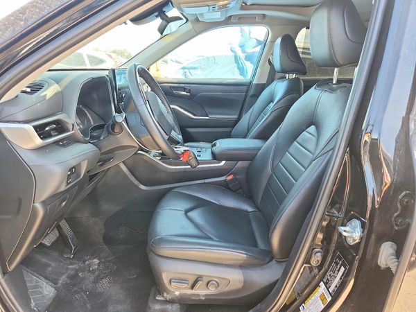 2024 TOYOTA HIGHLANDER