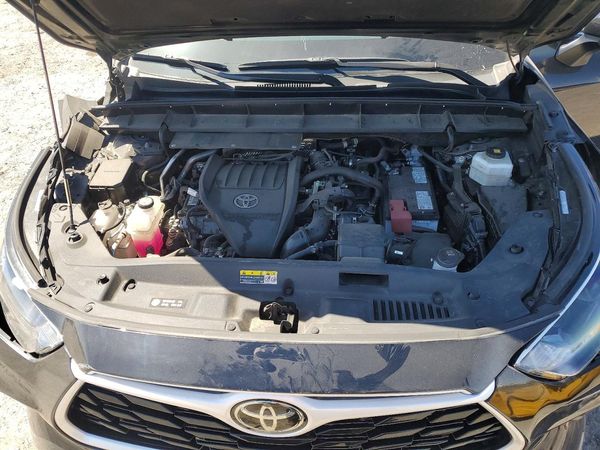 2024 TOYOTA HIGHLANDER