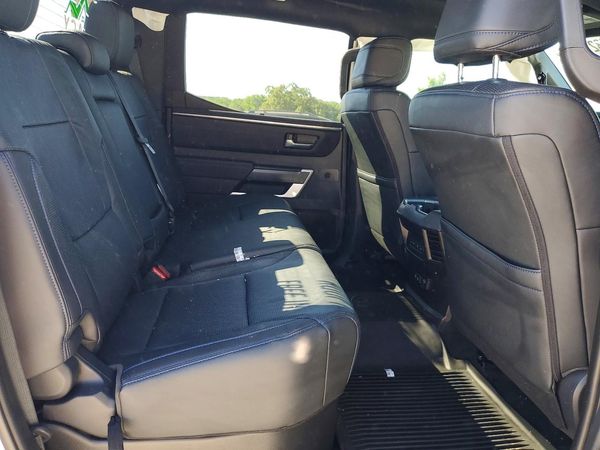 2025 TOYOTA TUNDRA Limited, Platinum