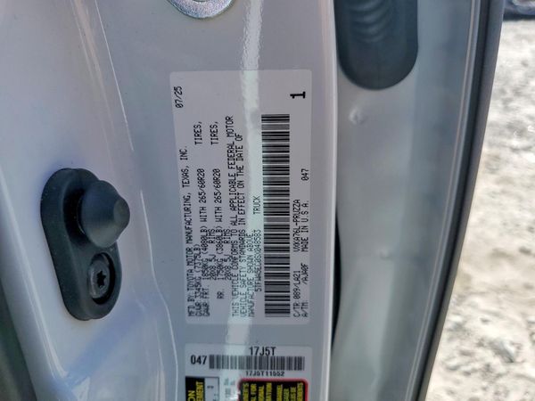 2025 TOYOTA TUNDRA Limited, Platinum