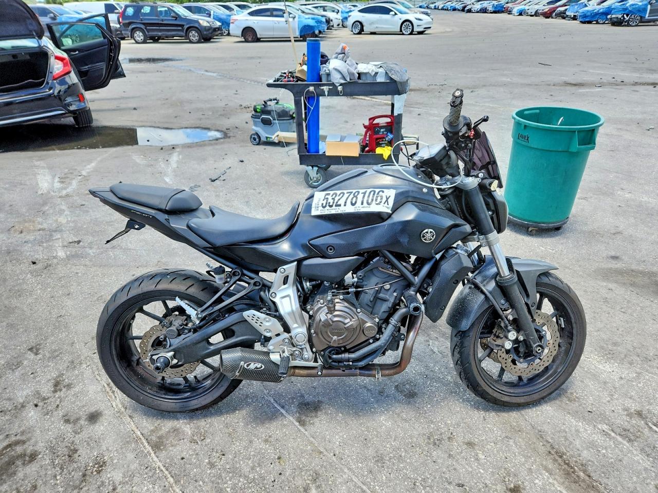 2015 YAMAHA FZ07