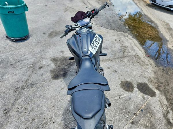 2015 YAMAHA FZ07