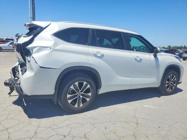 2026 TOYOTA HIGHLANDER