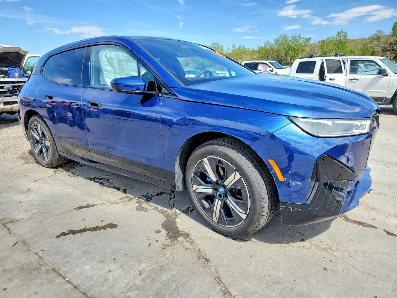 2025 BMW IX xDrive50