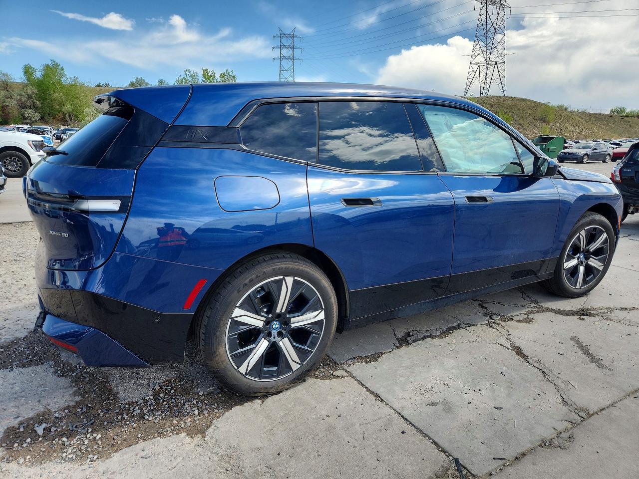 2025 BMW IX xDrive50