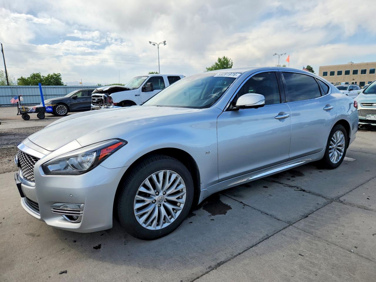 2016 INFINITI Q70L