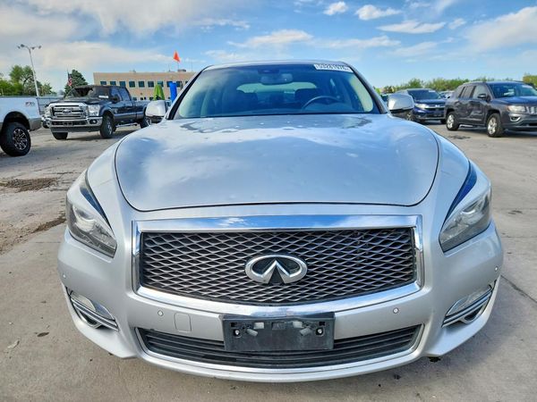 2016 INFINITI Q70L