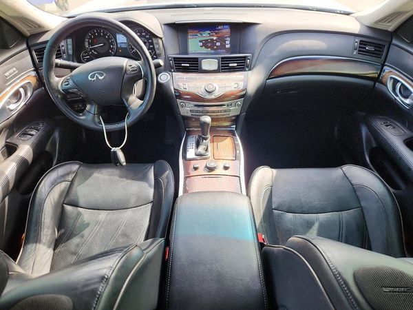 2016 INFINITI Q70L