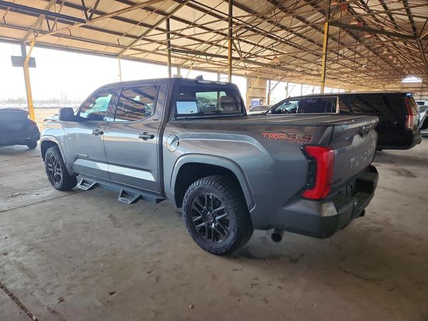 2023 TOYOTA TUNDRA SR5