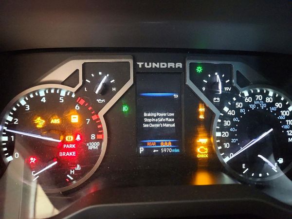 2023 TOYOTA TUNDRA SR5