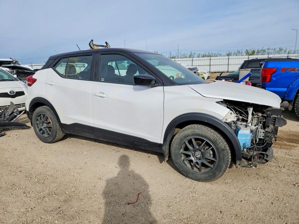 2020 NISSAN KICKS