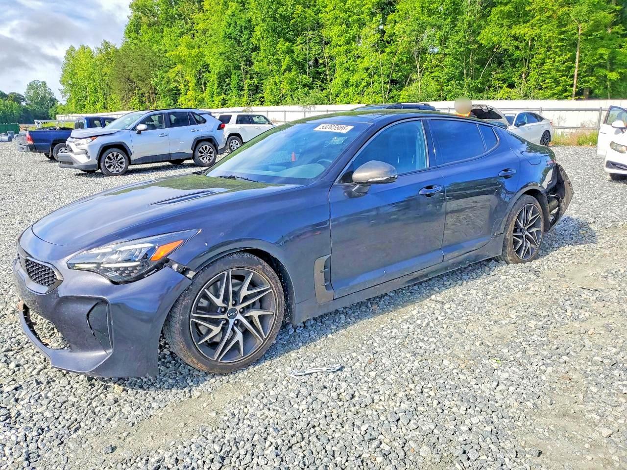 2022 KIA STINGER GT-Line
