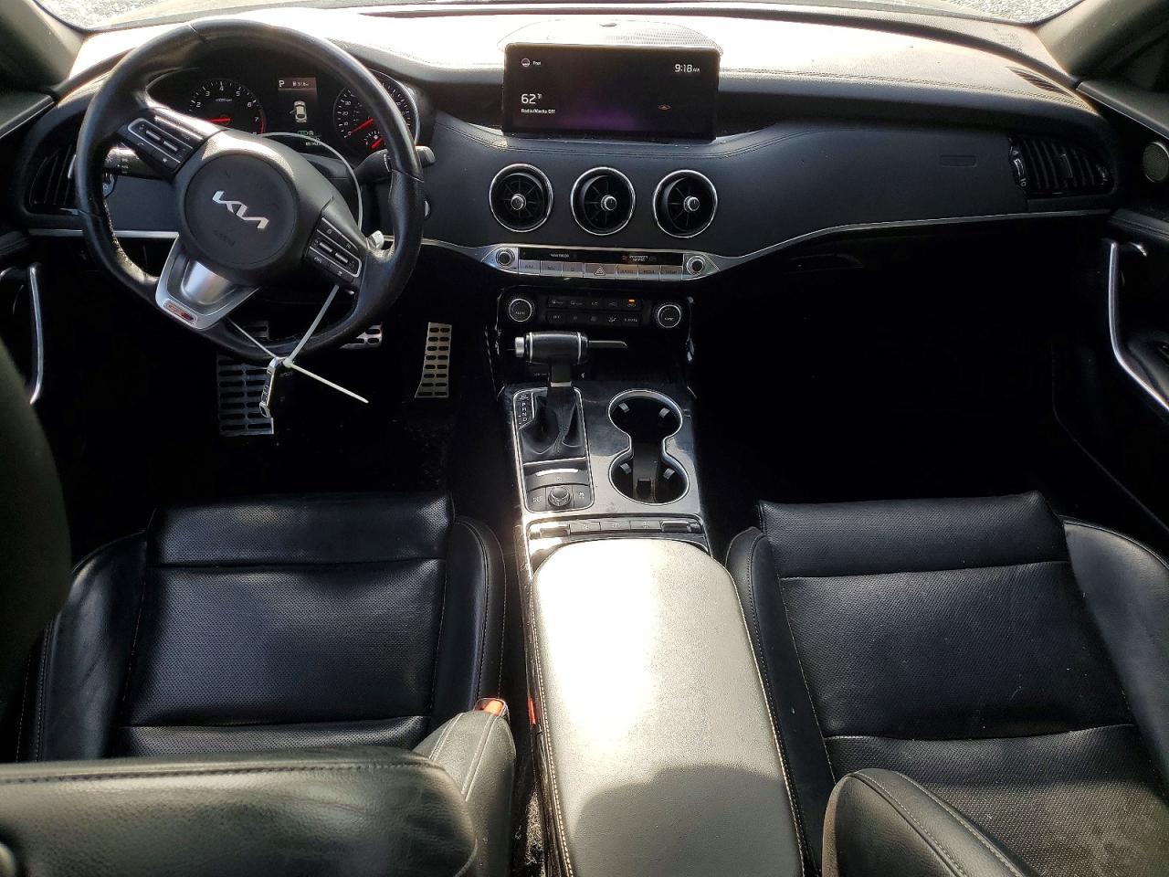 2022 KIA STINGER GT-Line