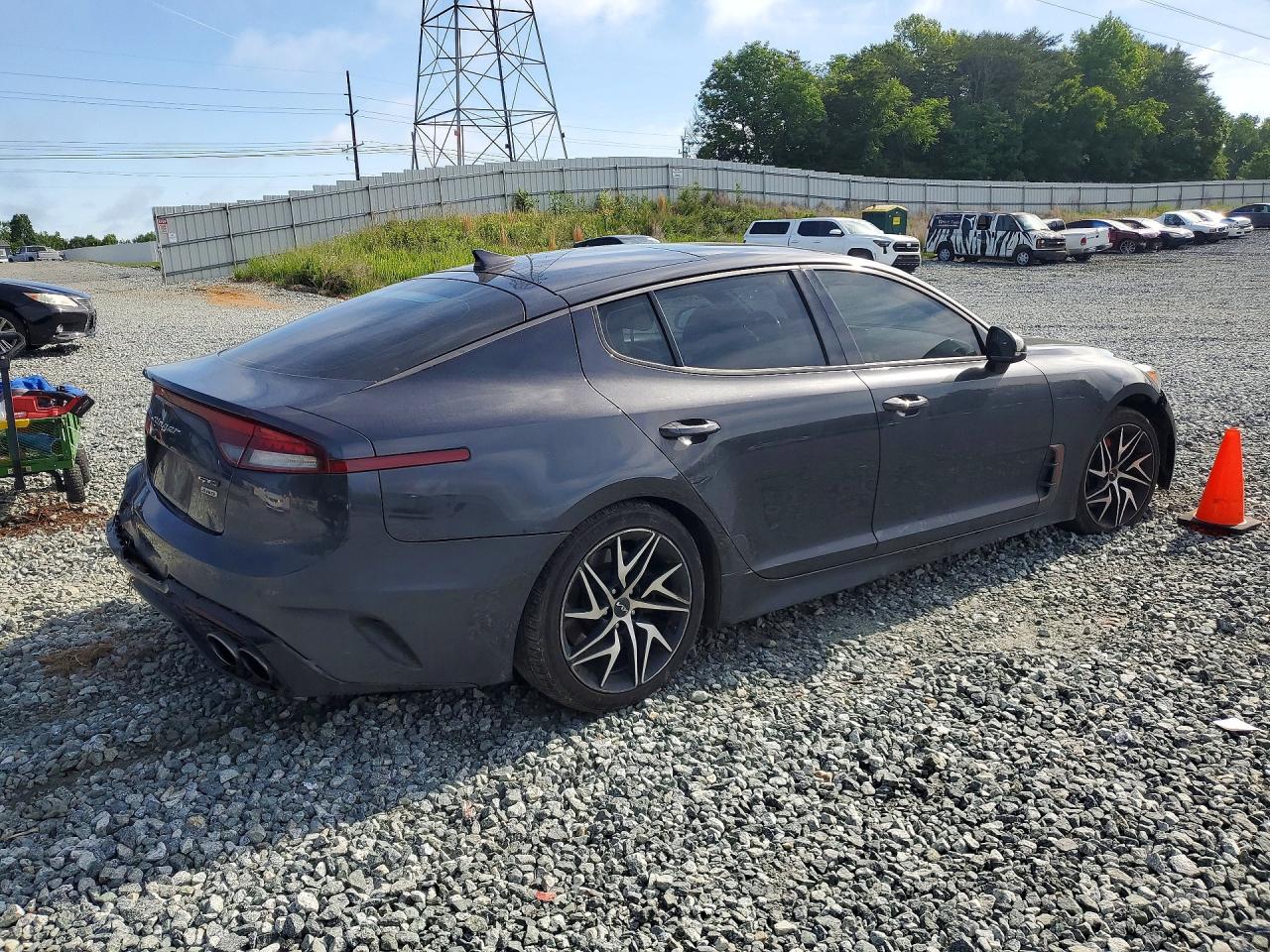 2022 KIA STINGER GT-Line
