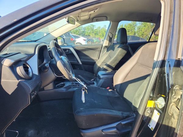 2017 TOYOTA RAV4 LE