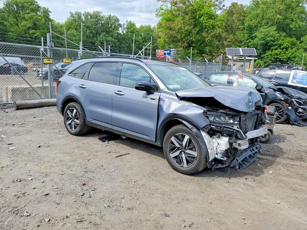 2023 KIA SORENTO S
