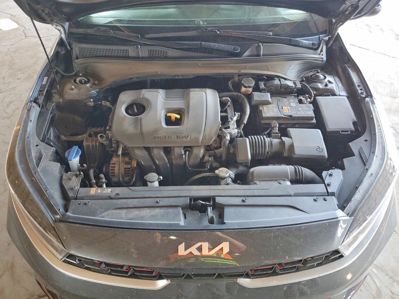 2024 KIA FORTE GT Line