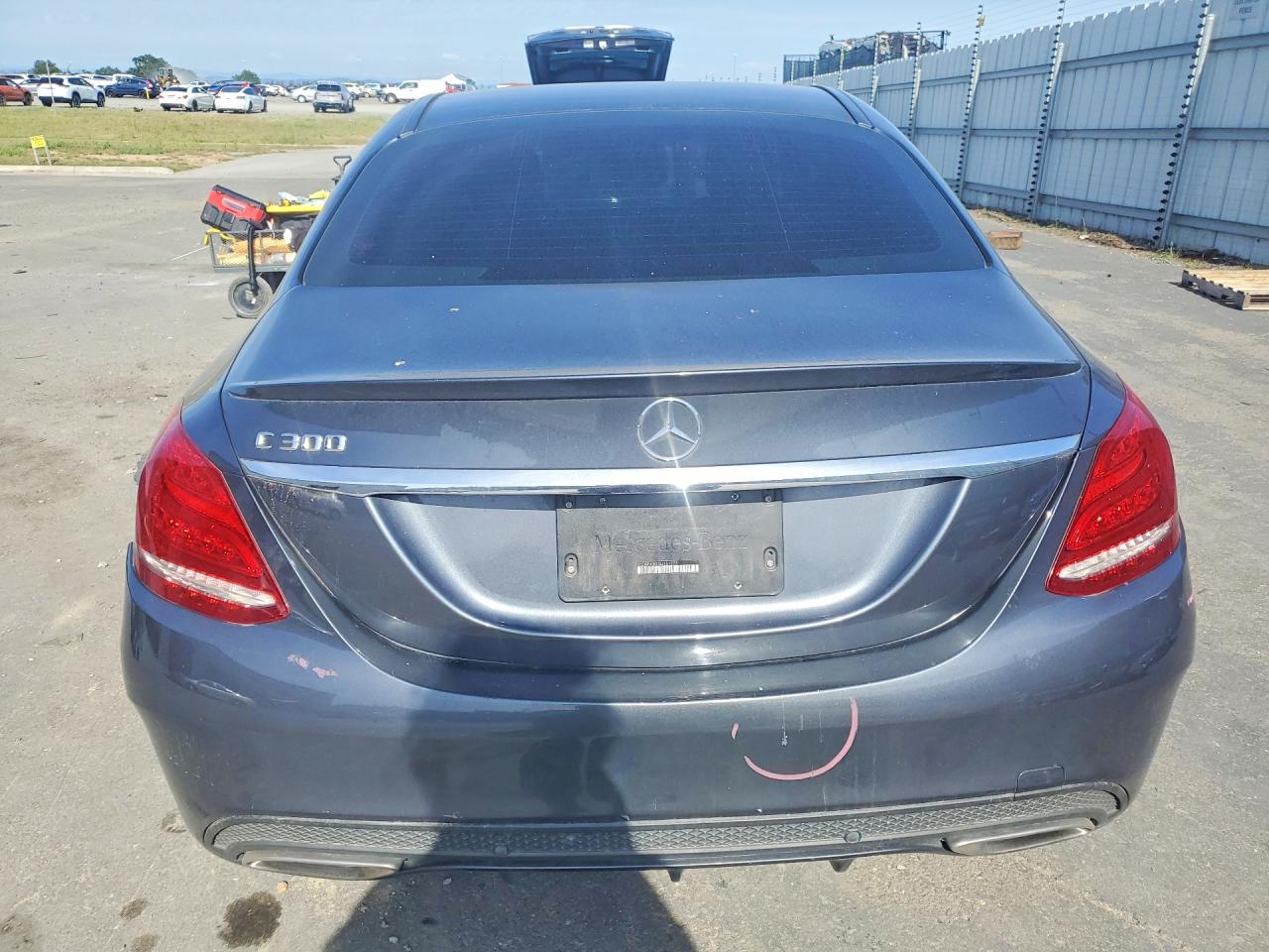 2016 MERCEDES-BENZ C C300