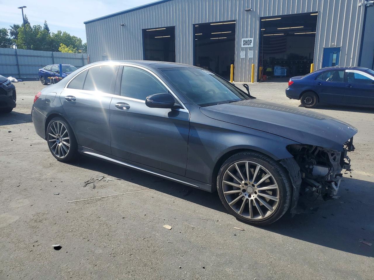 2016 MERCEDES-BENZ C C300