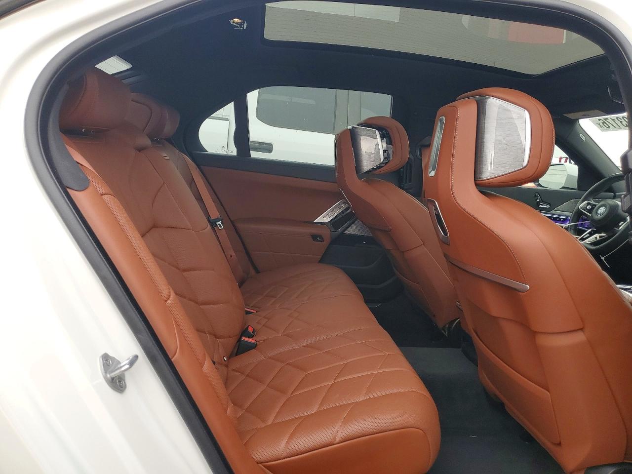 2025 BMW I7 eDrive50