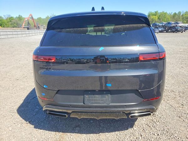 2024 LAND ROVER RANGE ROVER SPORT P360 SE