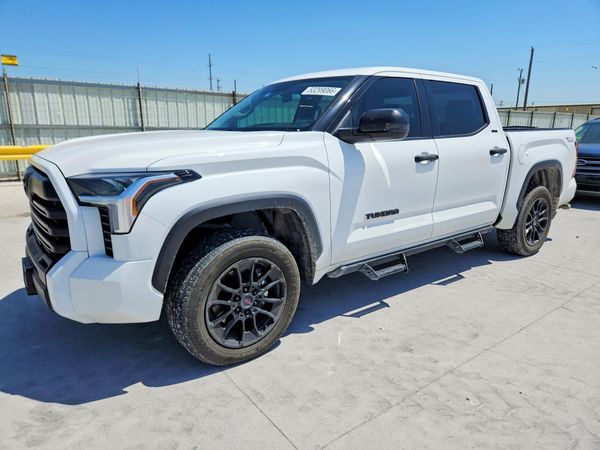 2023 TOYOTA TUNDRA SR5