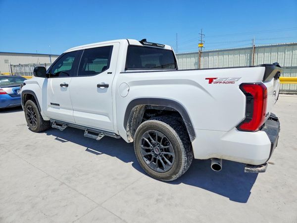 2023 TOYOTA TUNDRA SR5