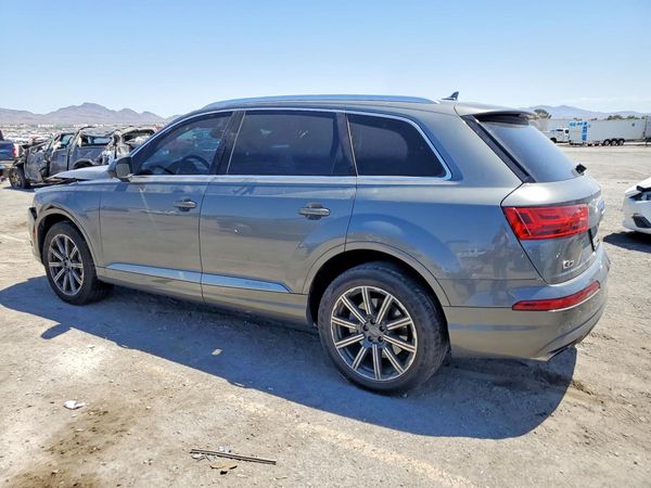 2017 AUDI Q7 quattro Premium Plus