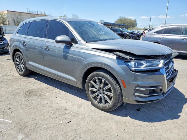 2017 AUDI Q7 quattro Premium Plus