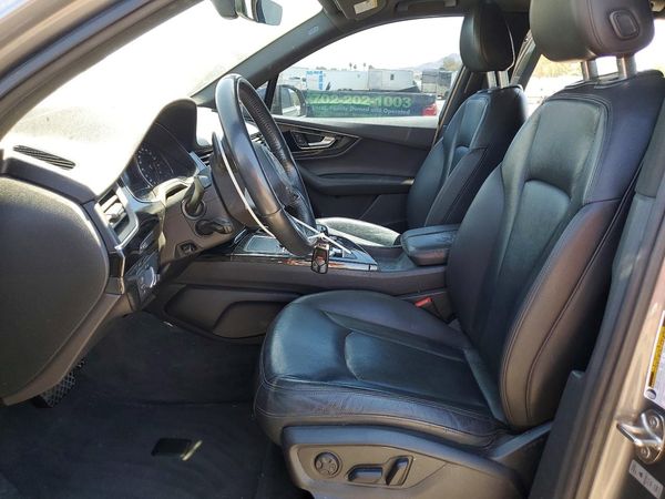2017 AUDI Q7 quattro Premium Plus