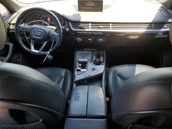 2017 AUDI Q7 quattro Premium Plus