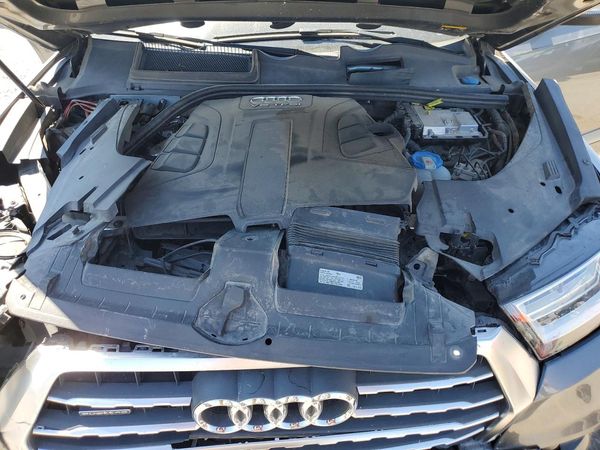 2017 AUDI Q7 quattro Premium Plus