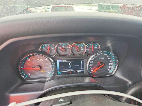 2017 CHEVROLET SILVERADO LT — ODOM